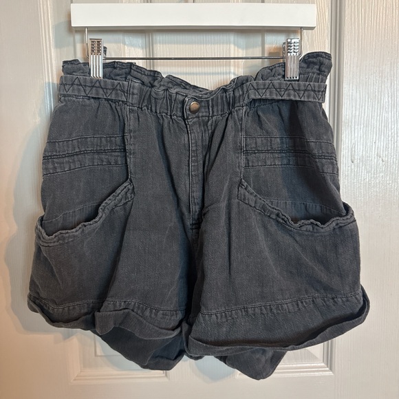 Free People Black Women's Topanga Cuff Shorts - Picture 4 of 6